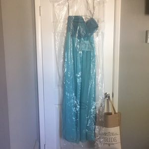 Sea Blue Strapless Bridesmaid Dress